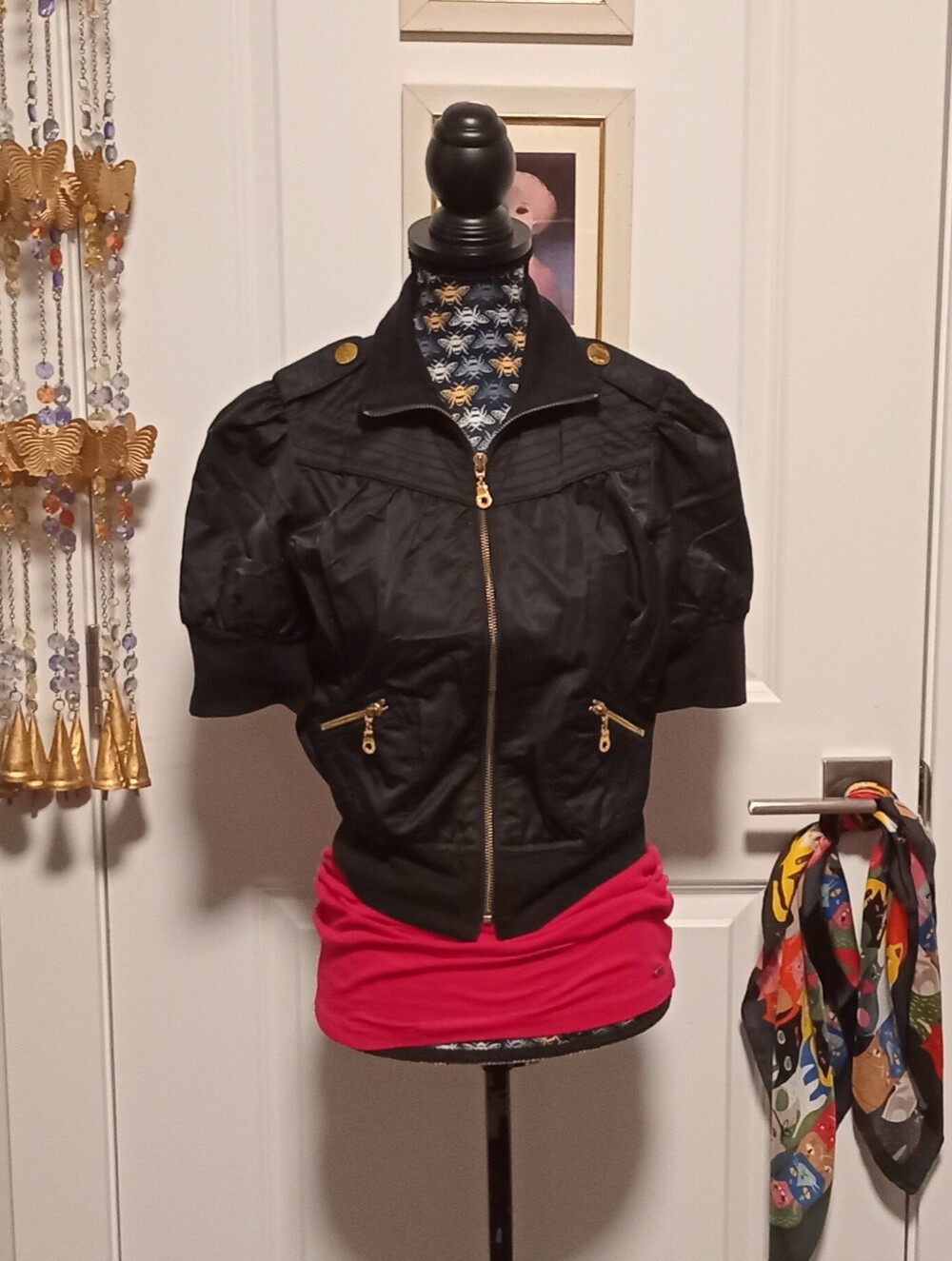 Vintage Guess black zip-up short sleeve top